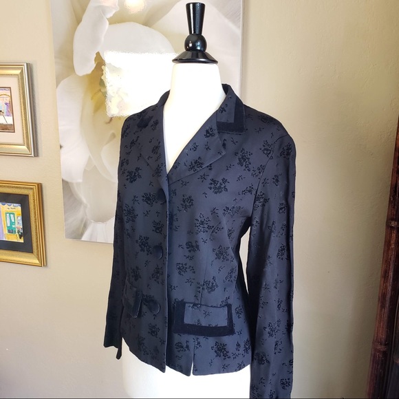 Prophecy ~ Black Velvet Floral Blazer ~ Size 8 - Picture 2 of 4